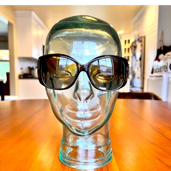 Authentic Chanel Sunglasses with box - Picture 1 of 5